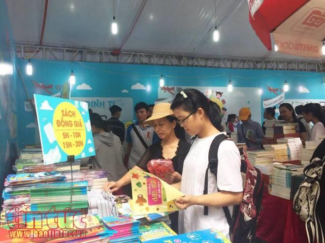 Khai mạc Triển lãm - Hội chợ sách Quốc tế 2017 ảnh 3